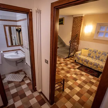 Valdispinso Farm stay Santa Vittoria d'Alba
