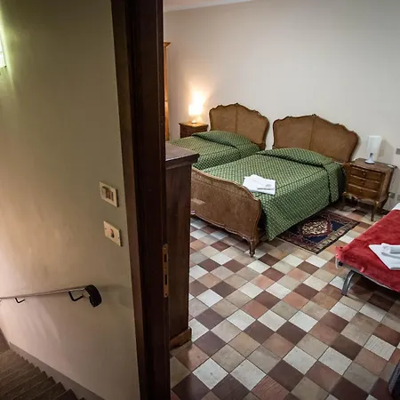 Valdispinso Farm stay Santa Vittoria d'Alba
