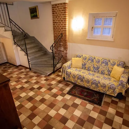 Valdispinso Farm stay Santa Vittoria d'Alba