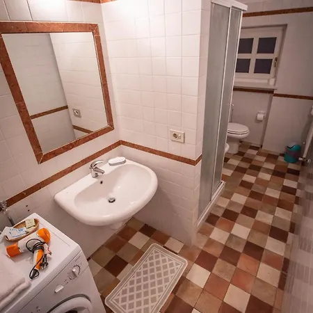 Valdispinso Farm stay Santa Vittoria d'Alba
